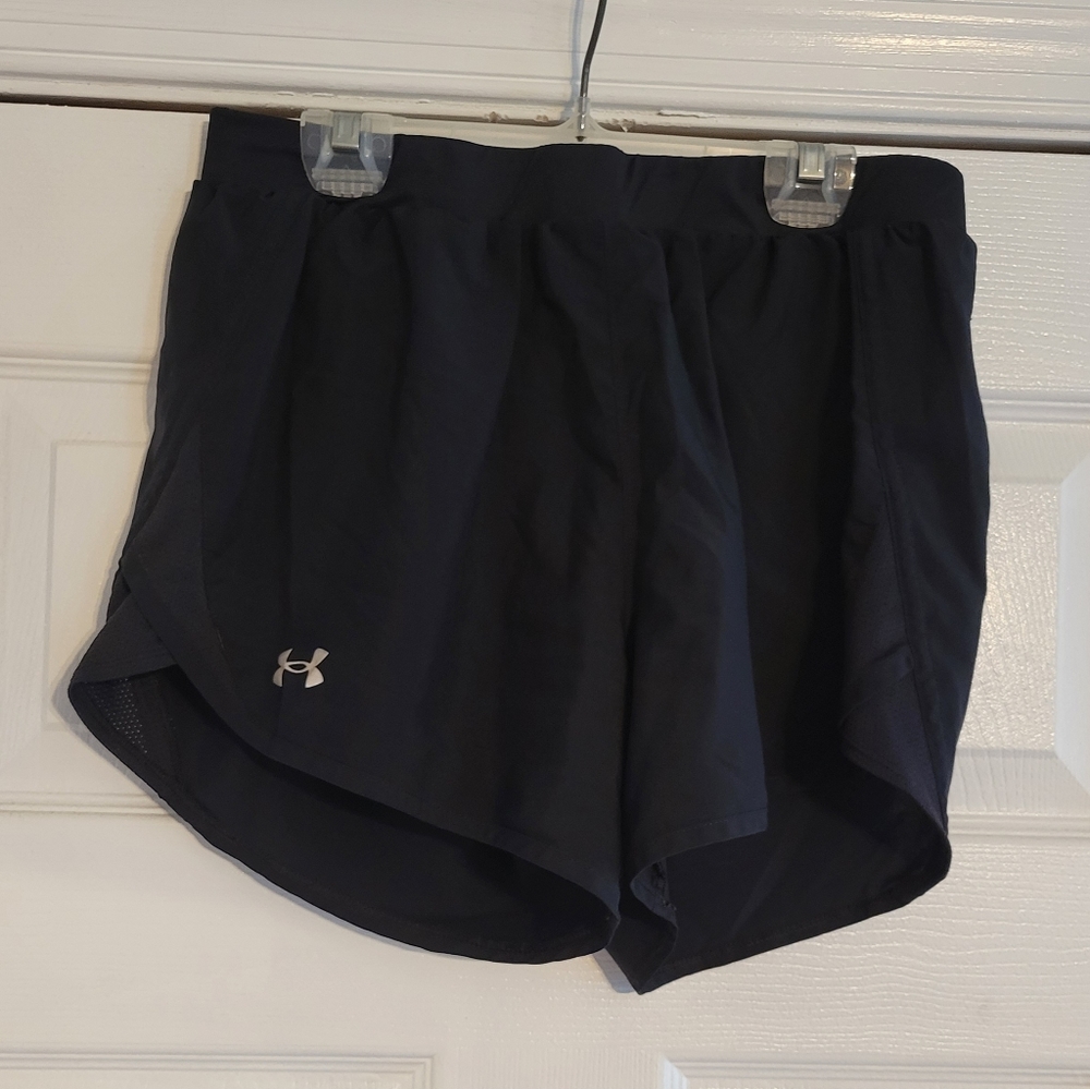 Used under armor sports shorts size medium